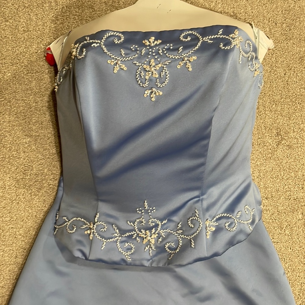 Womens formal gown- 2 piece set! Size 10 great condition!